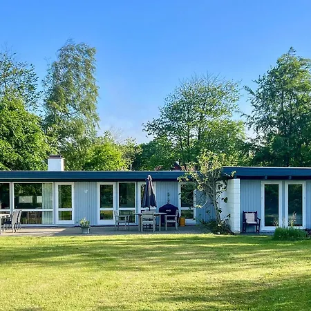 4 Bedroom In *