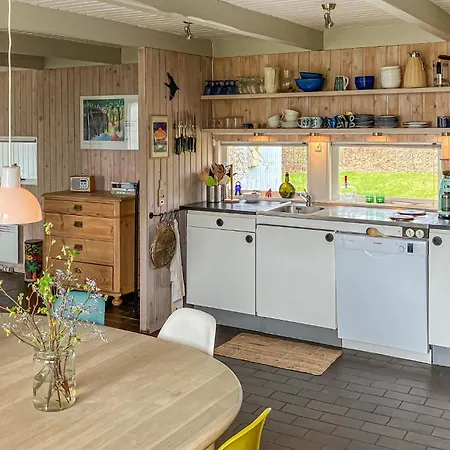4 Bedroom In Dom wakacyjny Thyholm