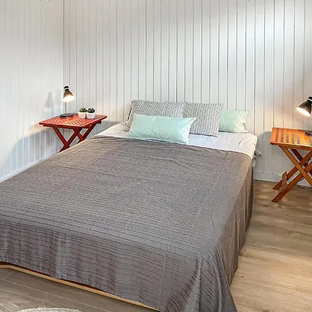 4 Bedroom In *
